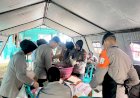 Brimob-Bergerak-Bantu-Evakuasi-Korban-Banjir-dan-Longsor-di-Jateng