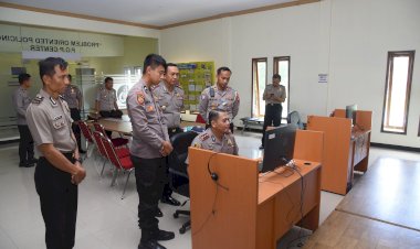 Pelayanan-Publik-Jadi-Prioritas,-Kapolres-Bondowoso-Monitoring-Kesiapan-Polsek-Jajaran